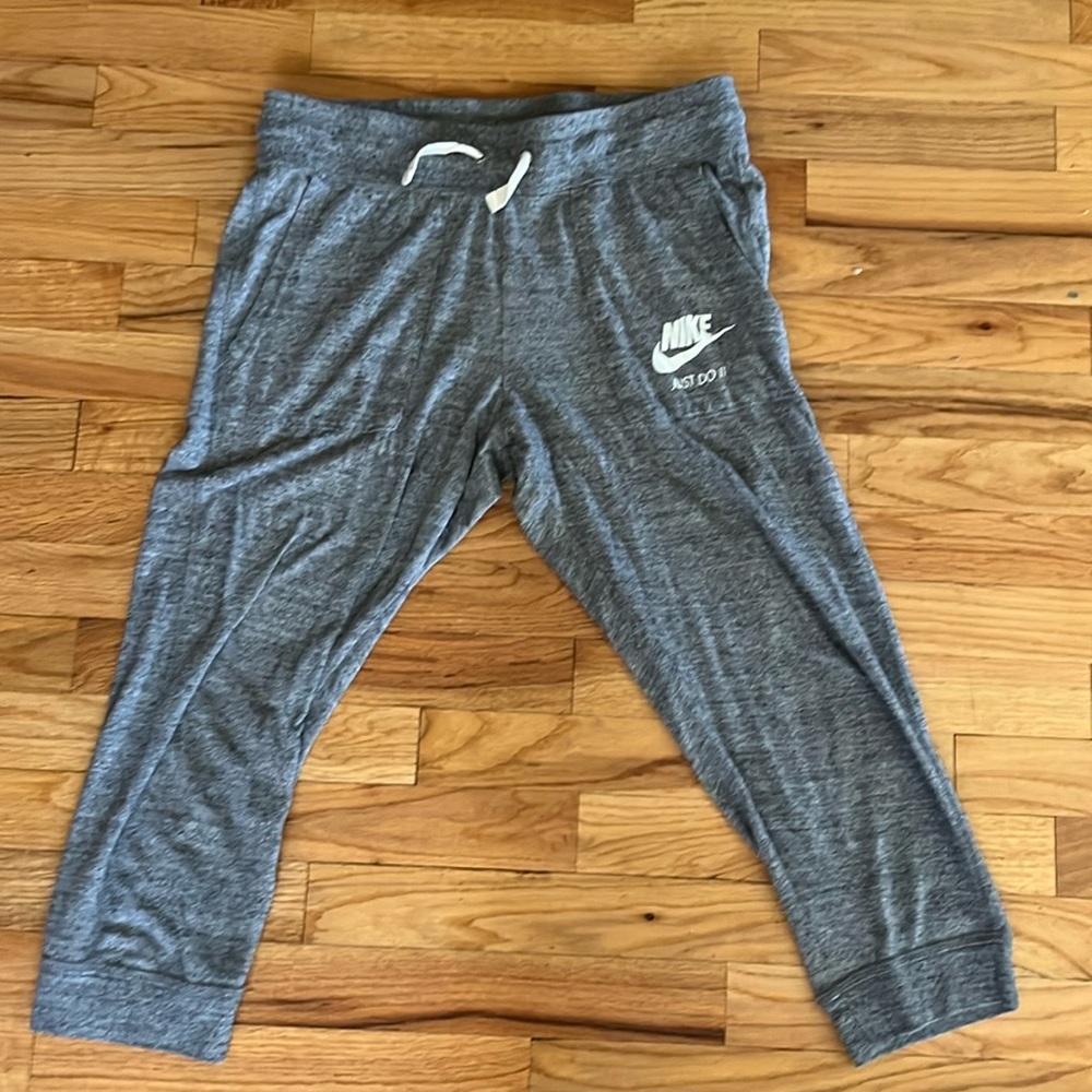 Women’s Nike grey joggers with pockets, size medium